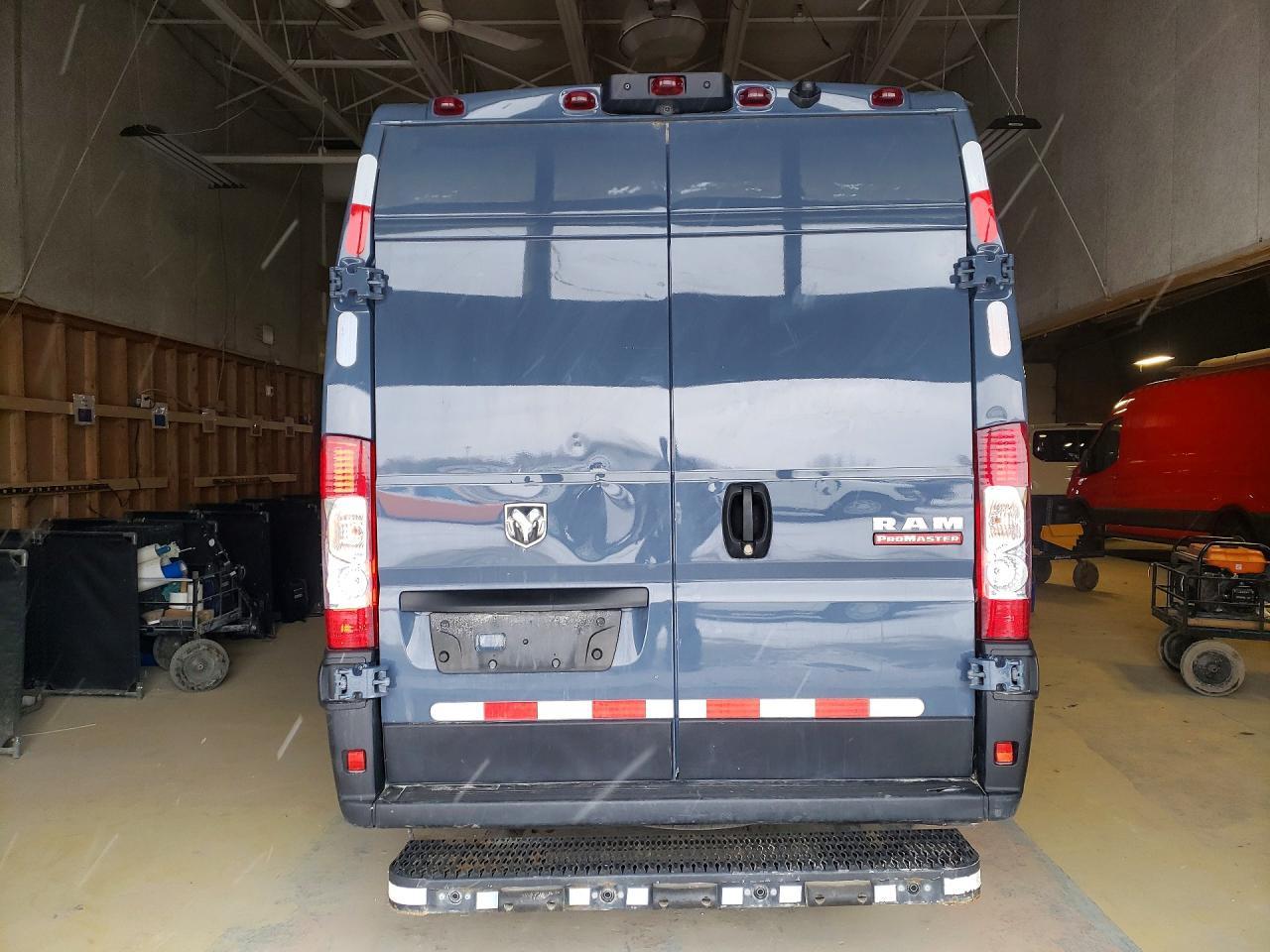 2021 Ram Promaster 3500 Delivery Van - Фото 6