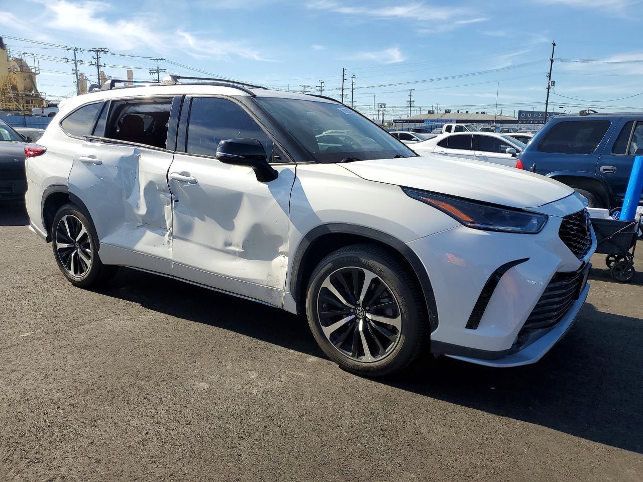 2021 Toyota Highlander - Фото 4