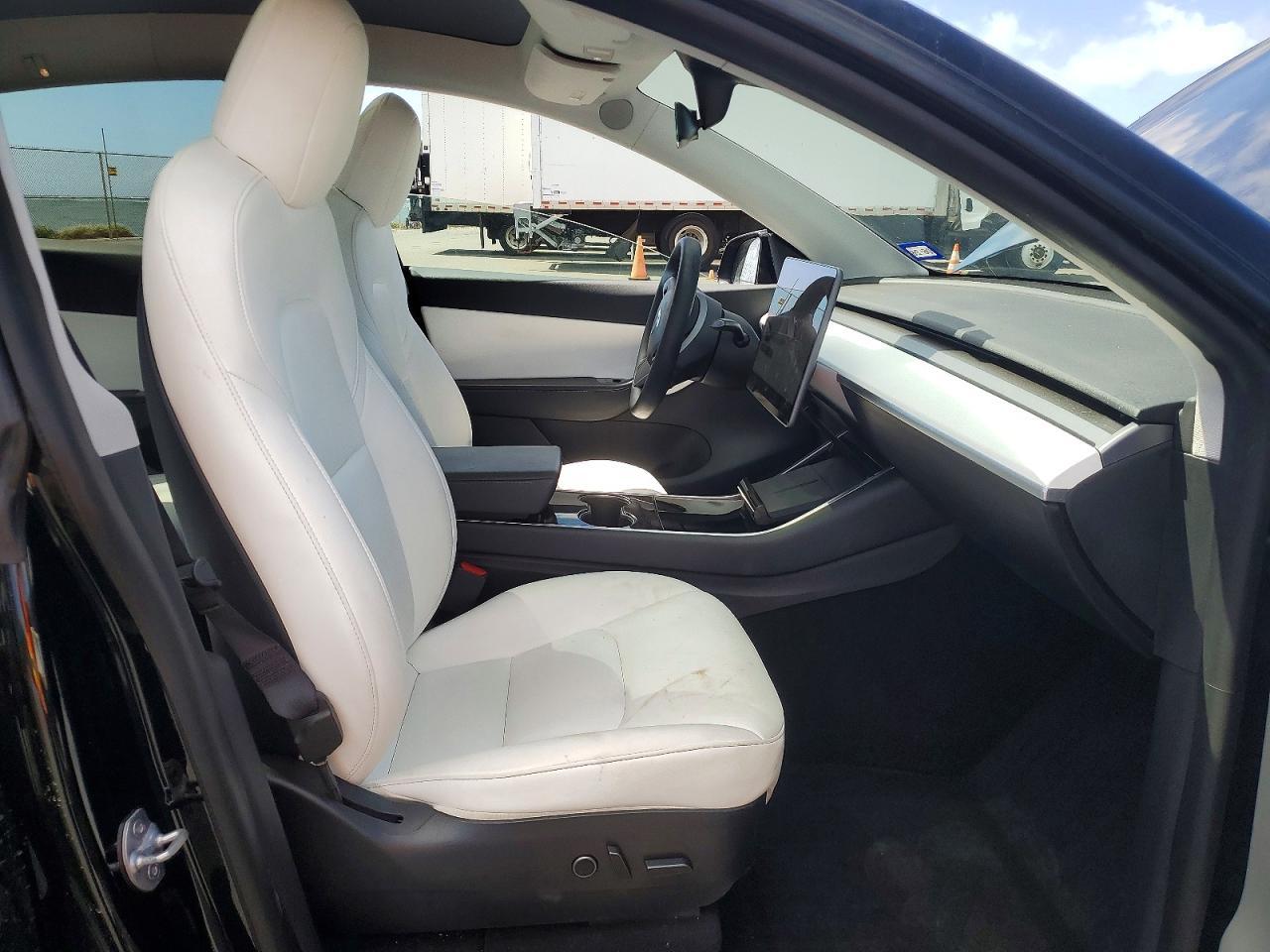 2021 Tesla Model Y - Image 7