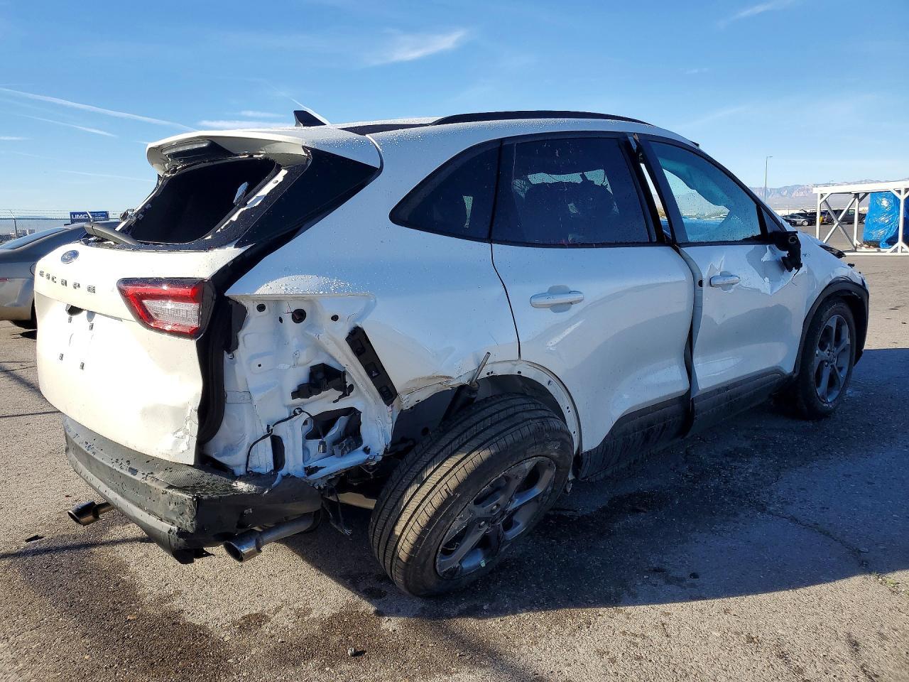 2026 Ford Escape St Line - Фото 3