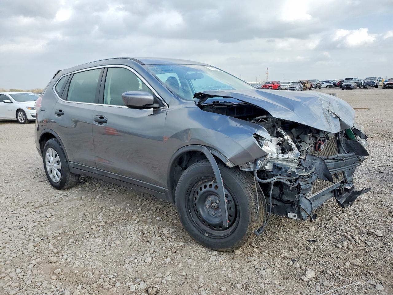 2016 Nissan Rogue S - Image 4
