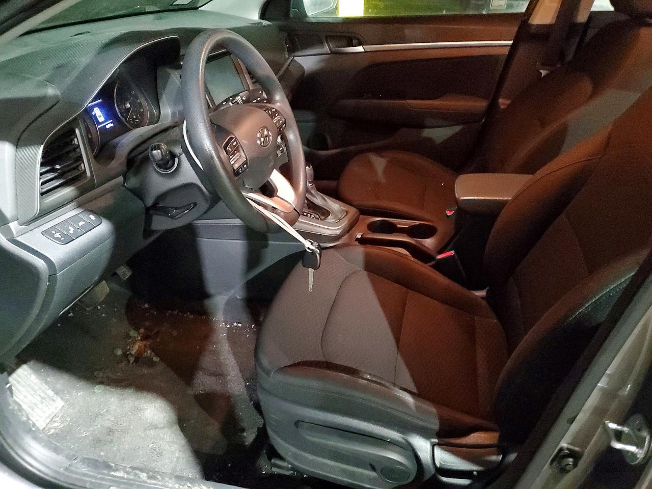 2020 Hyundai Elantra Sel - Фото 7
