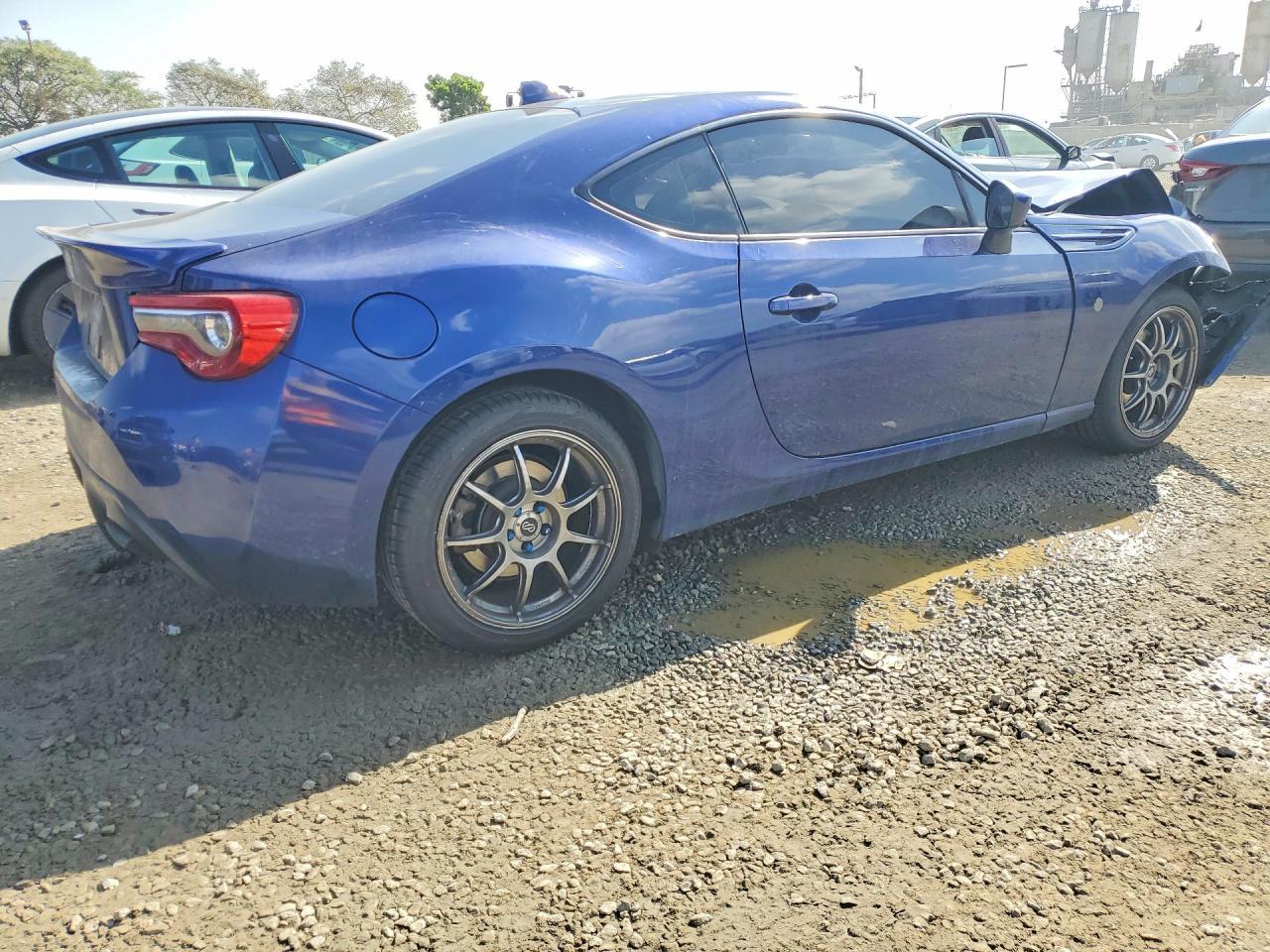 2017 Toyota 86 Base - Фото 3