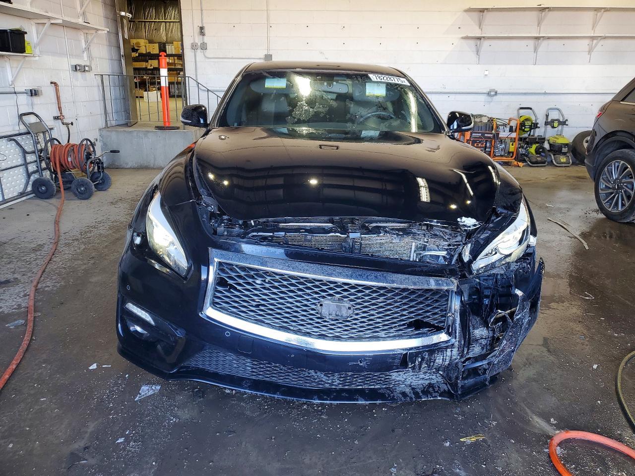 2015 Infiniti Q70 3.7 - Image 5