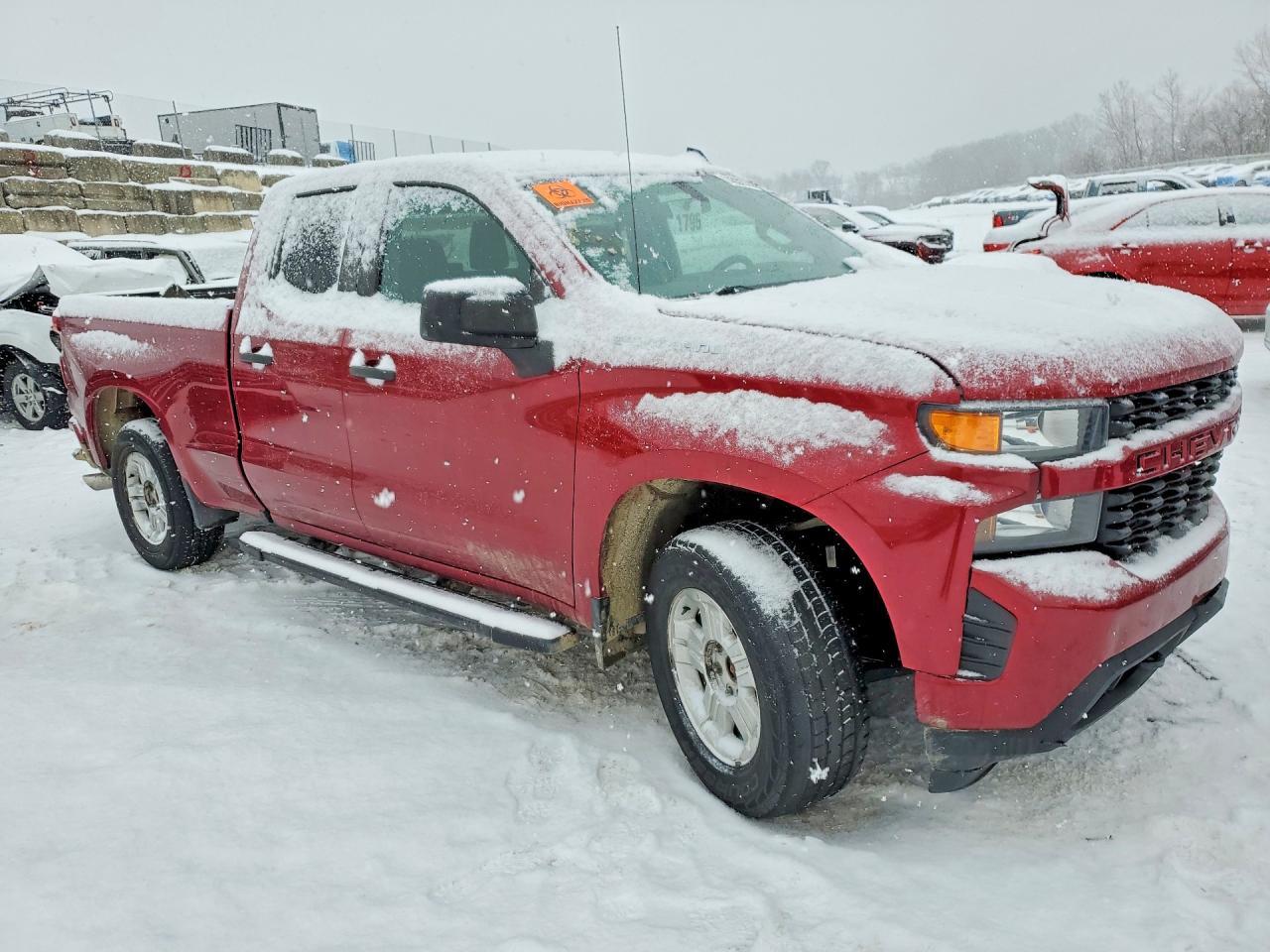 2019 Chevrolet Silverado K1500 Custom - Фото 4