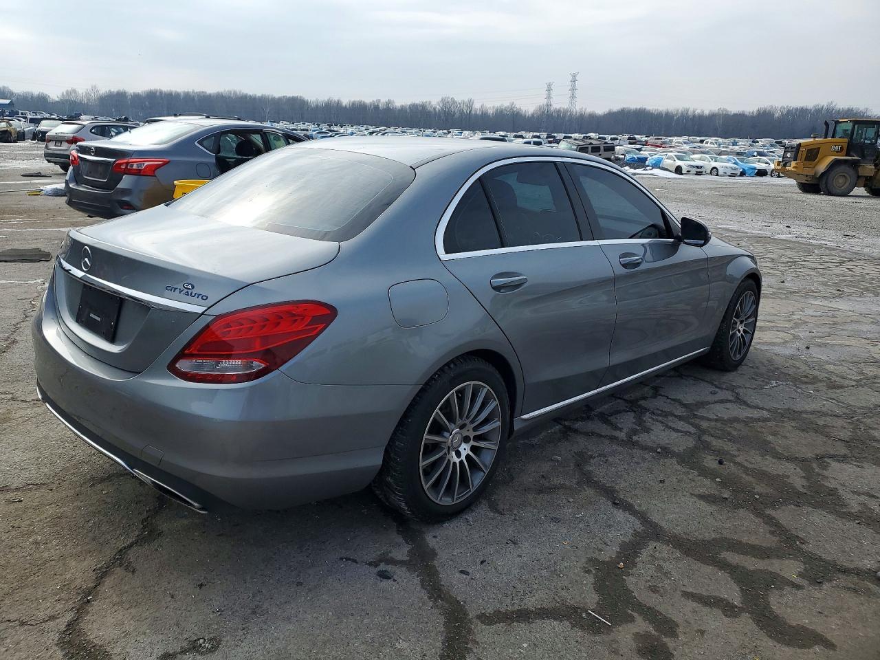 2016 Mercedes-Benz C 300 - Image 3