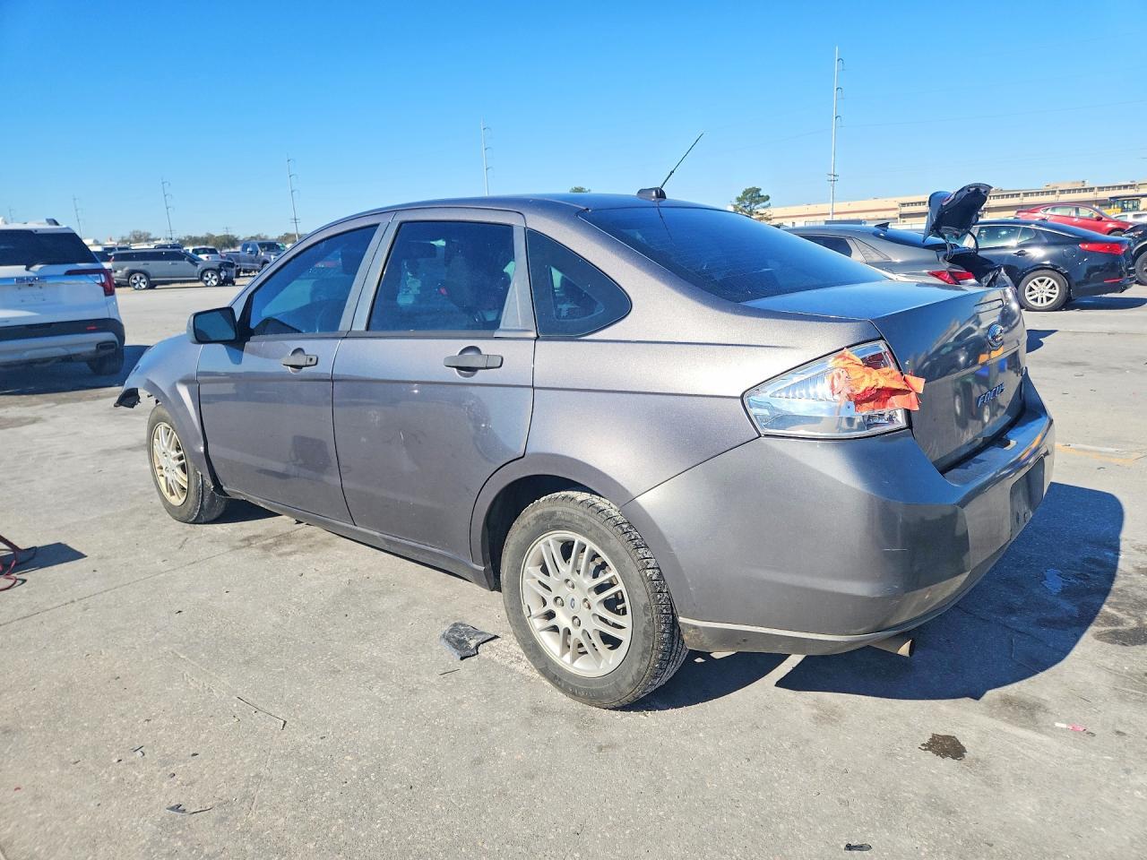 2010 Ford Focus Se - Фото 2