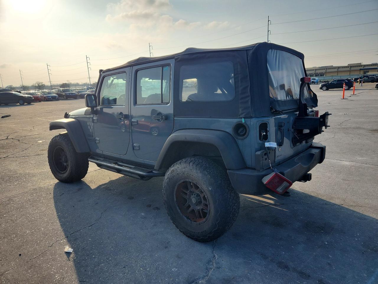 2014 Jeep Wrangler Unlimited Sport - Фото 2