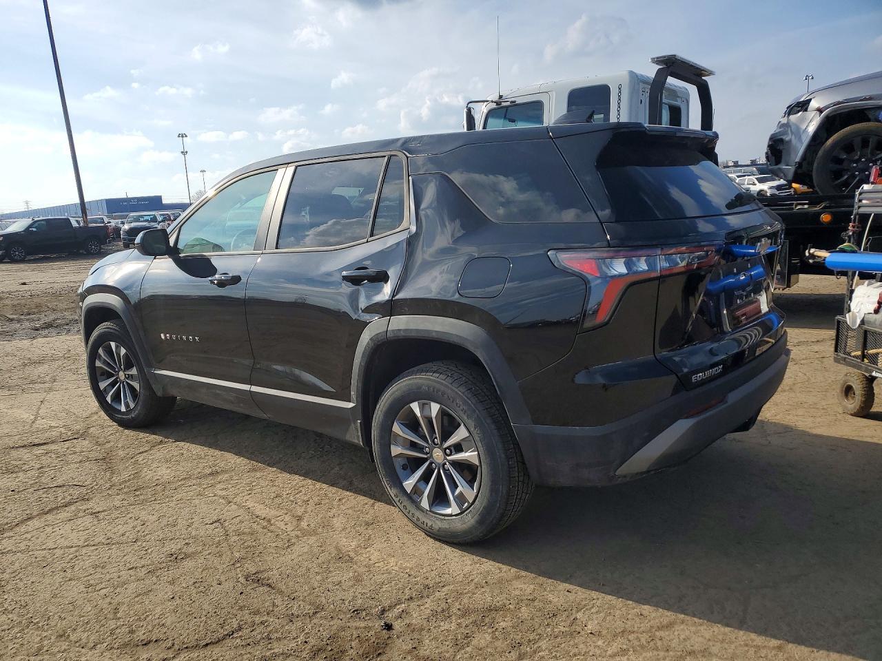 2025 Chevrolet Equinox Lt - Фото 2