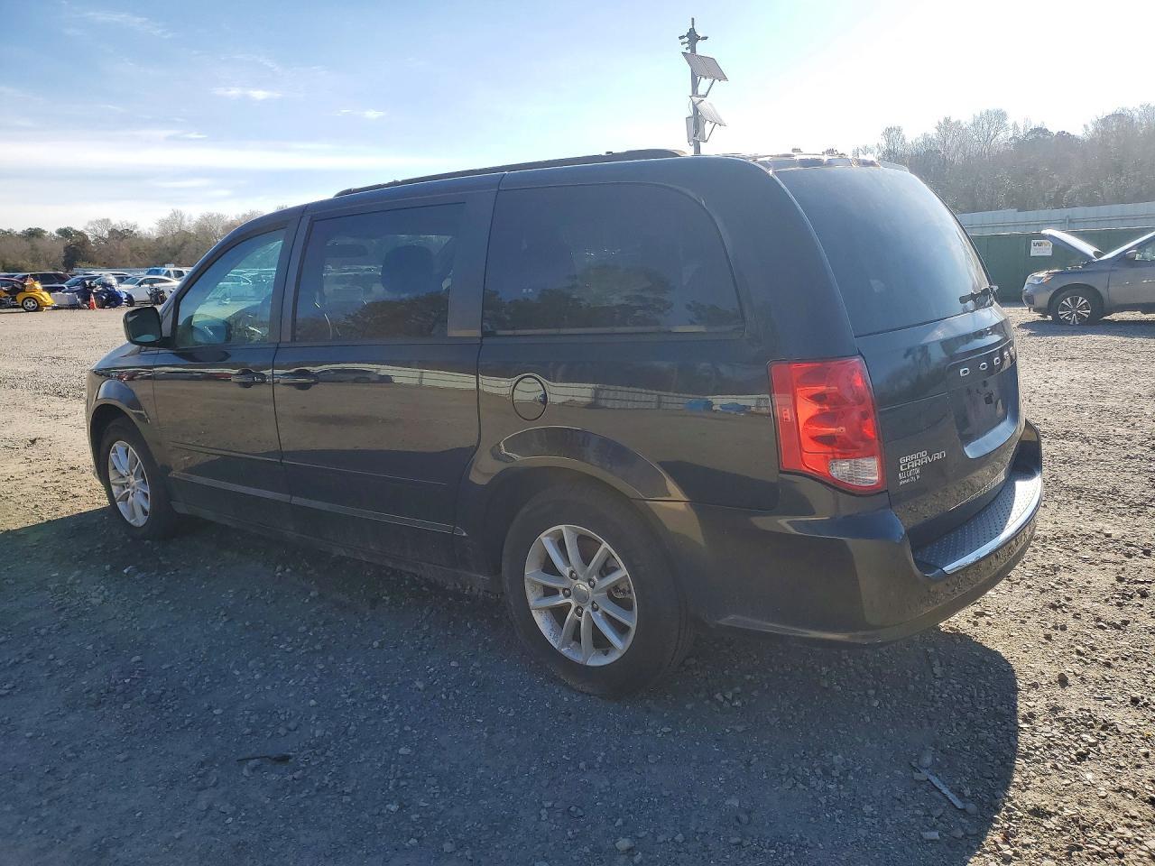 2015 Dodge Grand Caravan Sxt - Фото 2