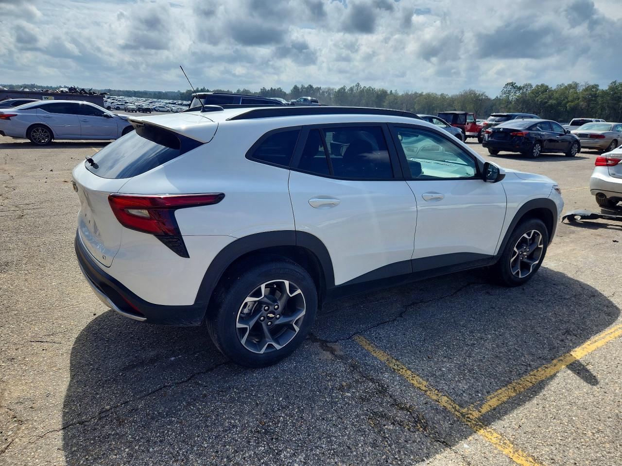 2024 Chevrolet Trax 1Lt - Image 3