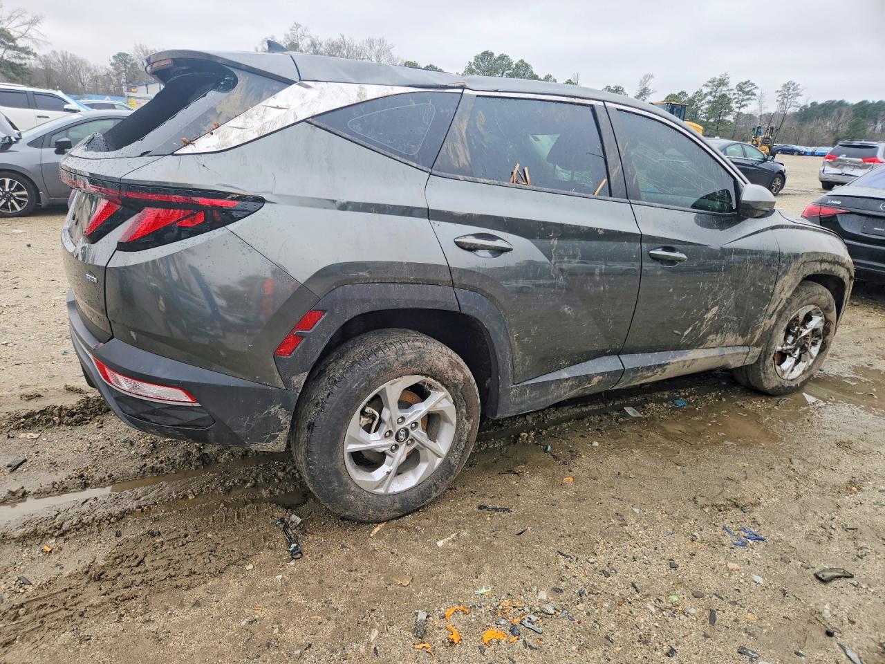 2023 Hyundai Tucson Se - Image 3