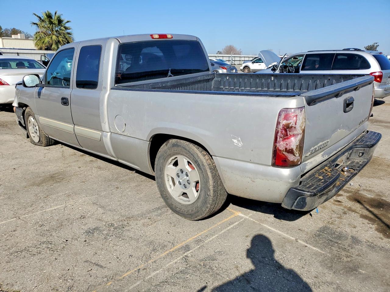 2005 Chevrolet Silverado C1500 - Фото 2
