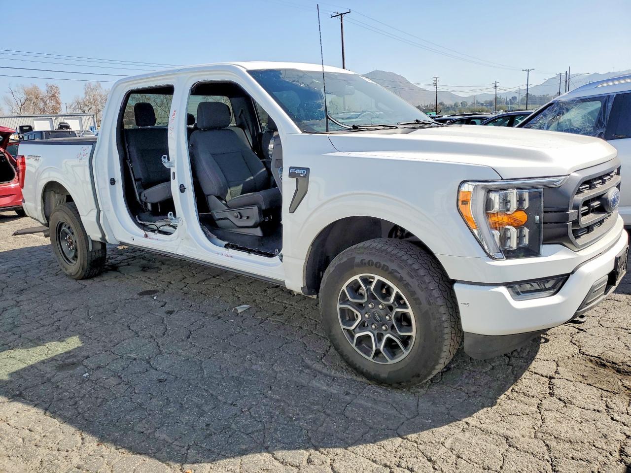 2023 Ford F150 Supercrew - Фото 4