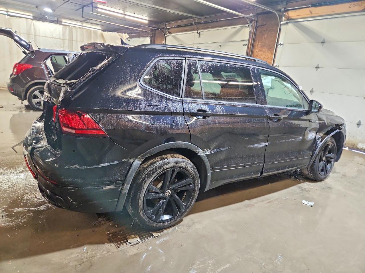 2024 Volkswagen Tiguan Se R-Line Black - Фото 3
