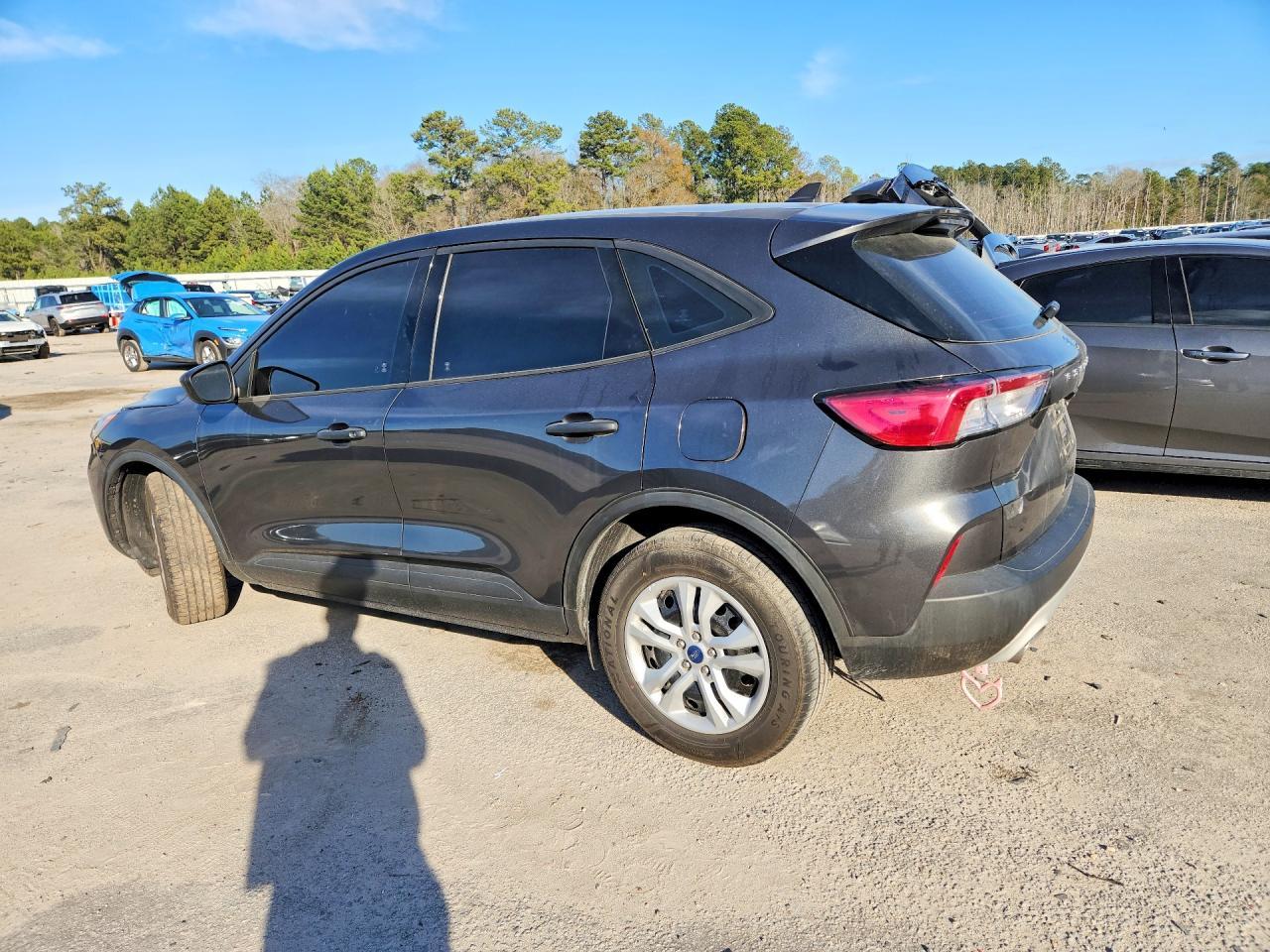 2020 Ford Escape S - Фото 2