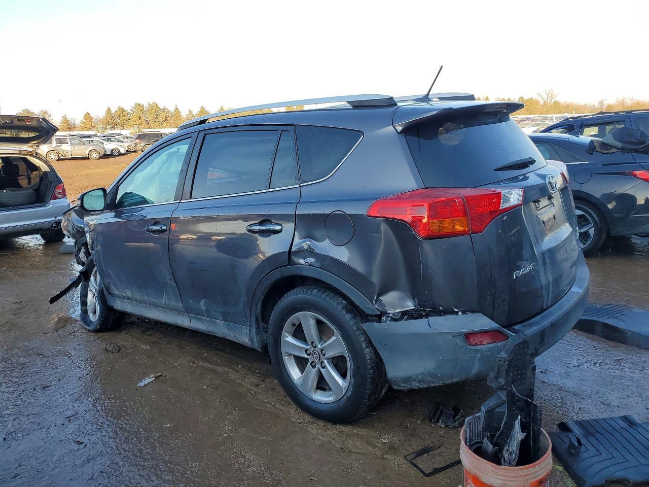 2015 Toyota Rav4 Xle - Фото 2