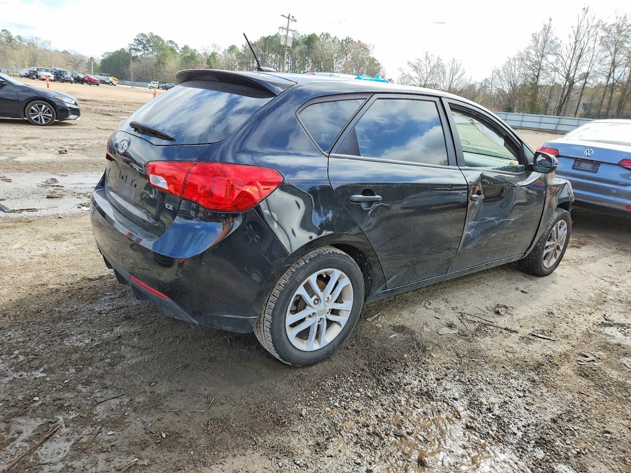 2011 Kia Forte Ex - Image 3