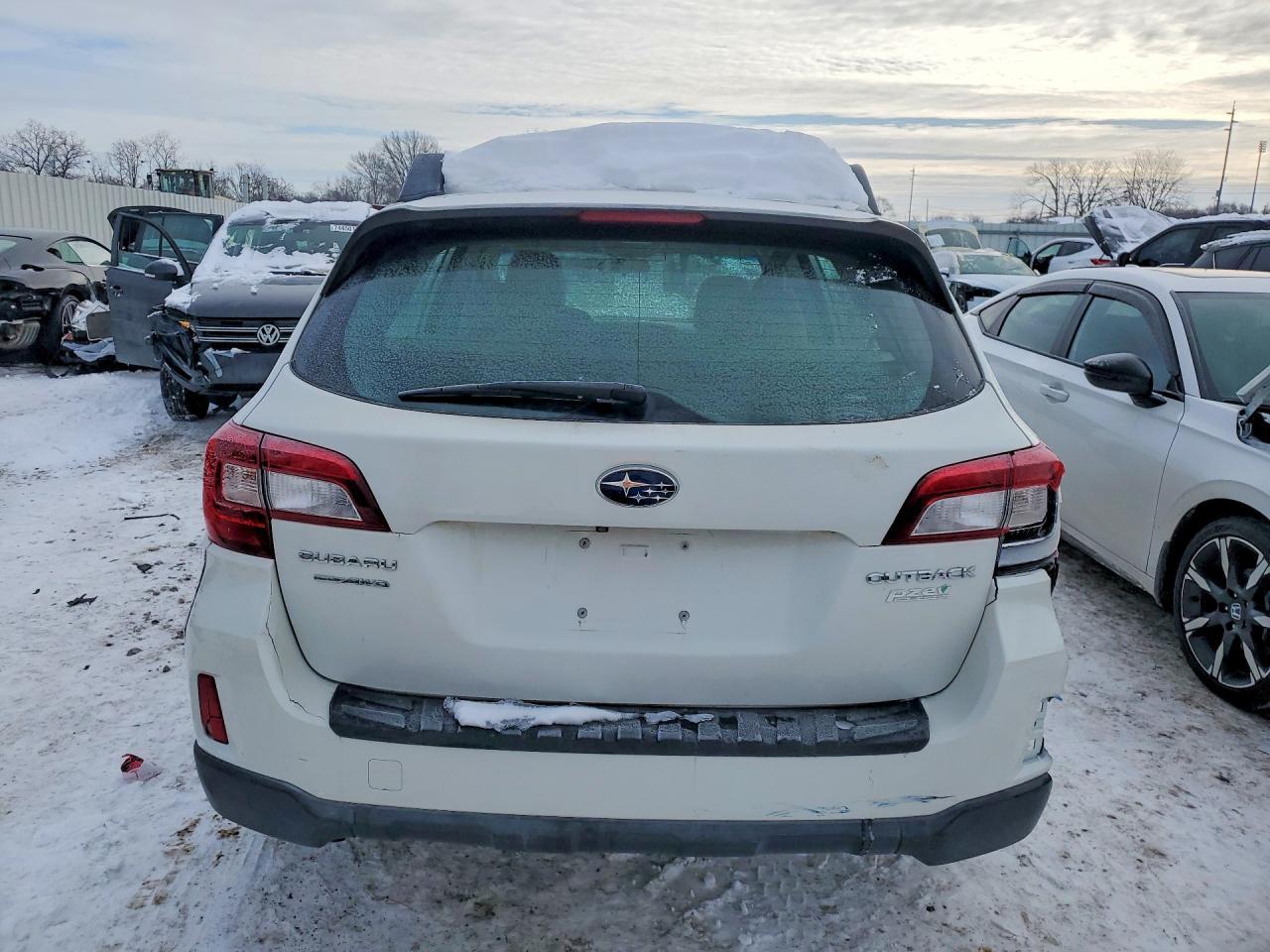 2017 Subaru Outback 2.5I - Image 6