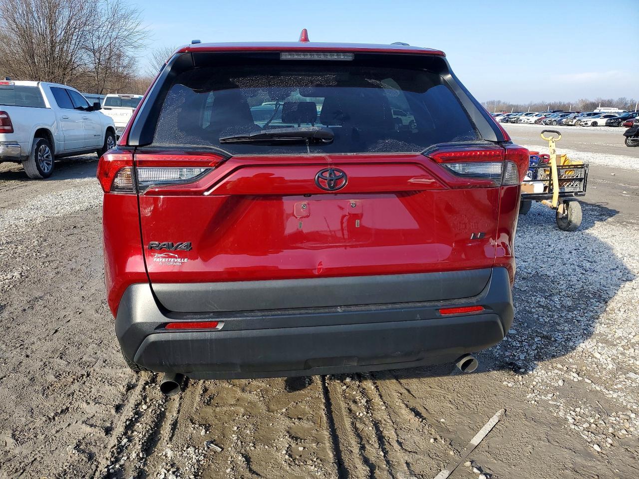 2021 Toyota Rav4 Le - Фото 6