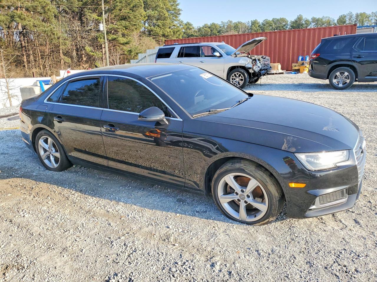 2019 Audi A4 Premium - Фото 4