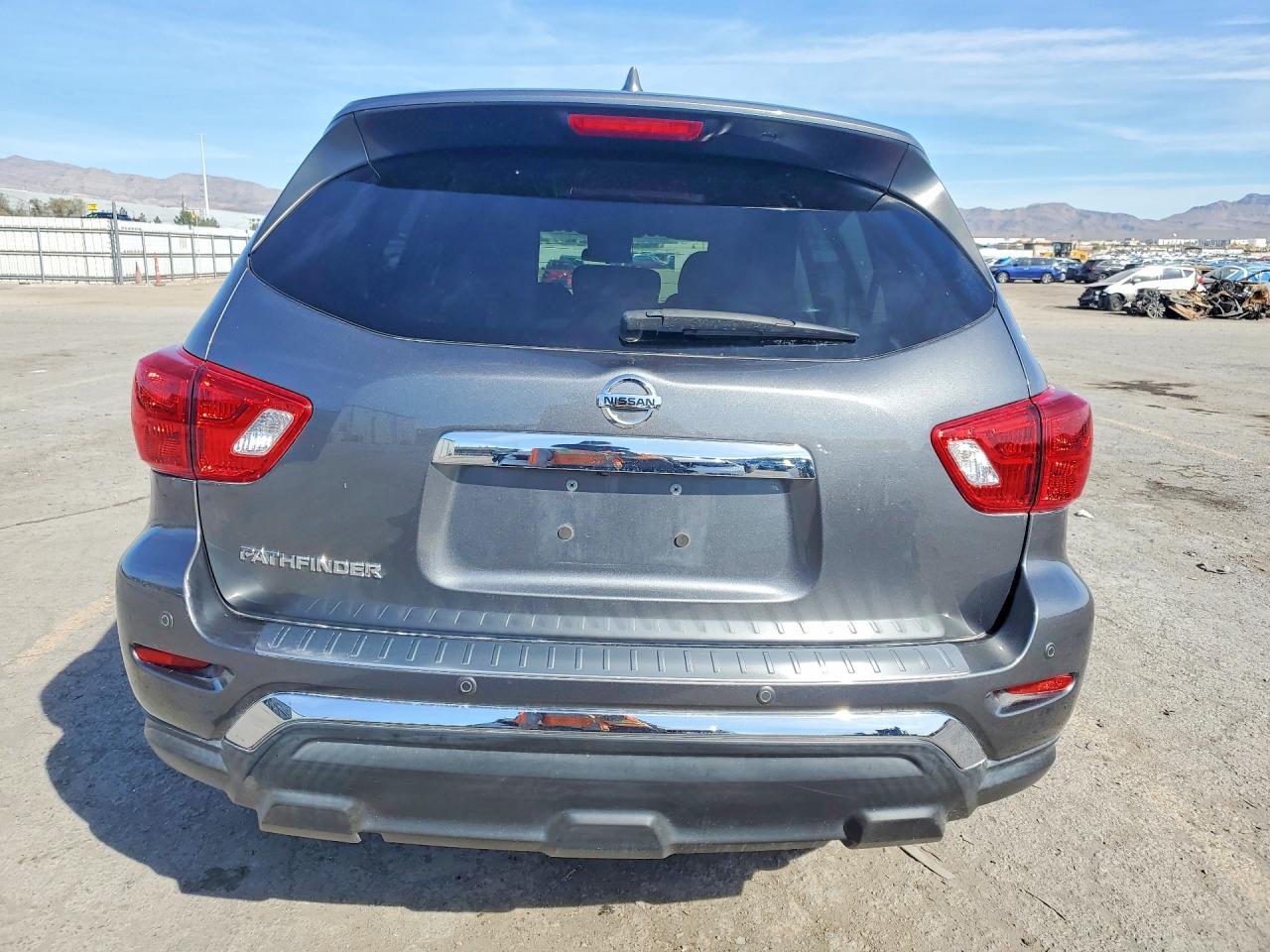 2020 Nissan Pathfinder S - Image 6