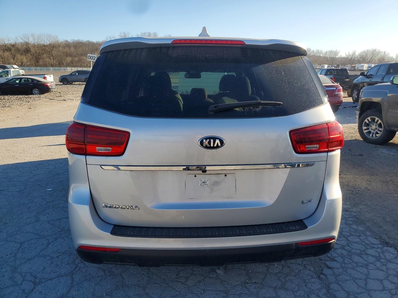 2019 Kia Sedona Lx - Image 6