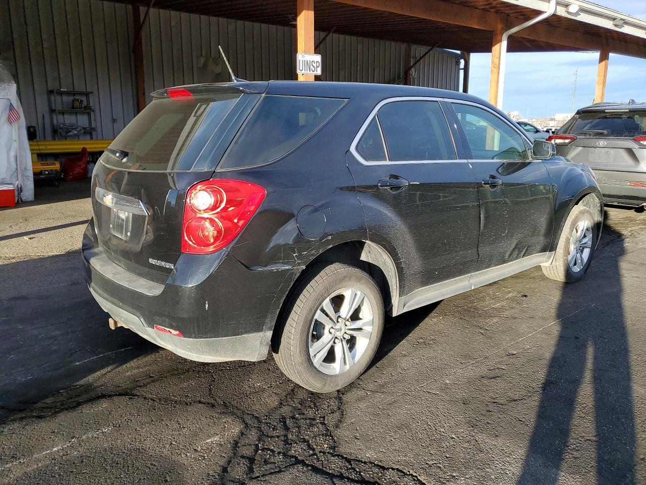 2014 Chevrolet Equinox Ls - Image 3