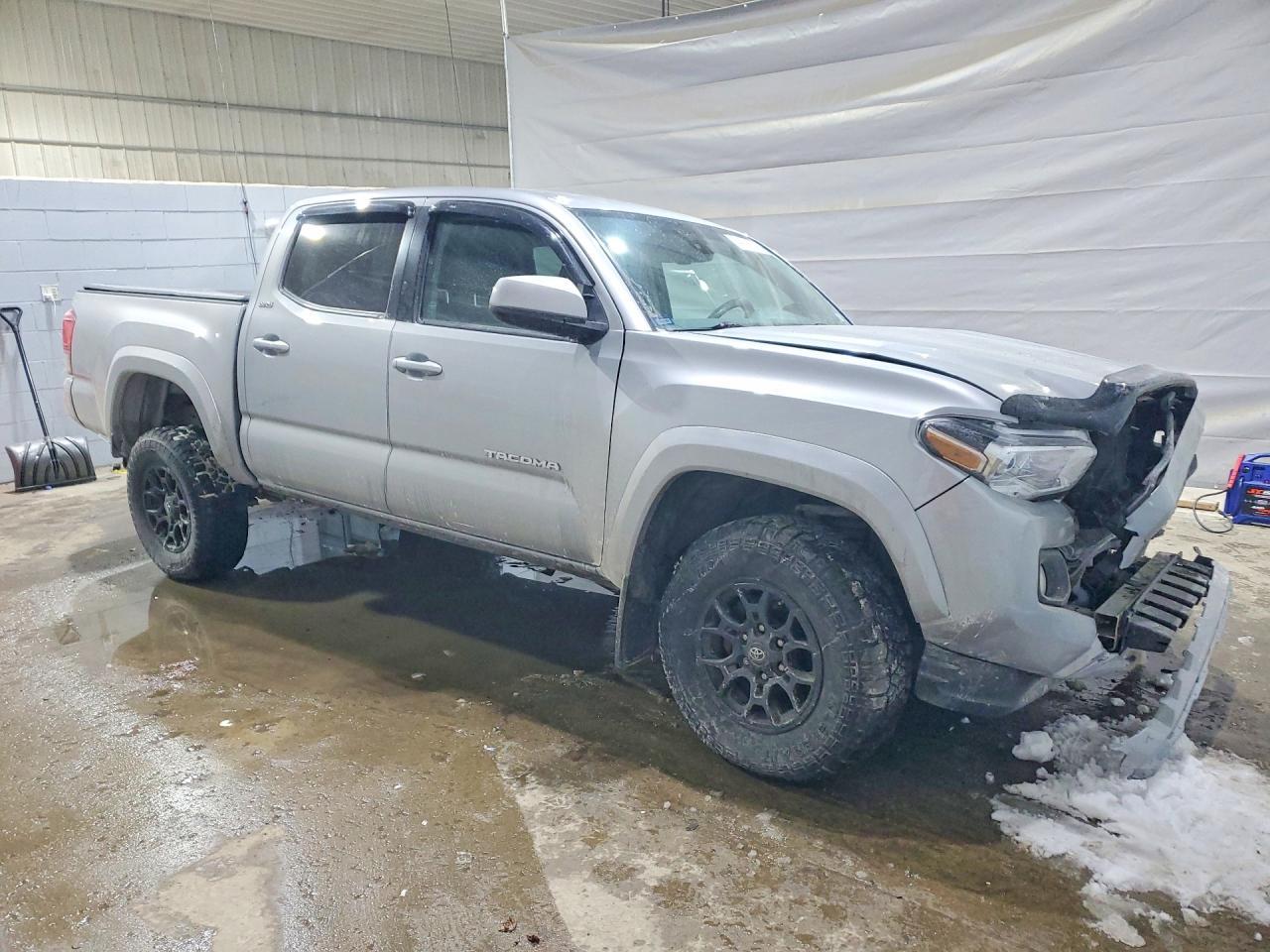 2019 Toyota Tacoma Double Cab - Image 4