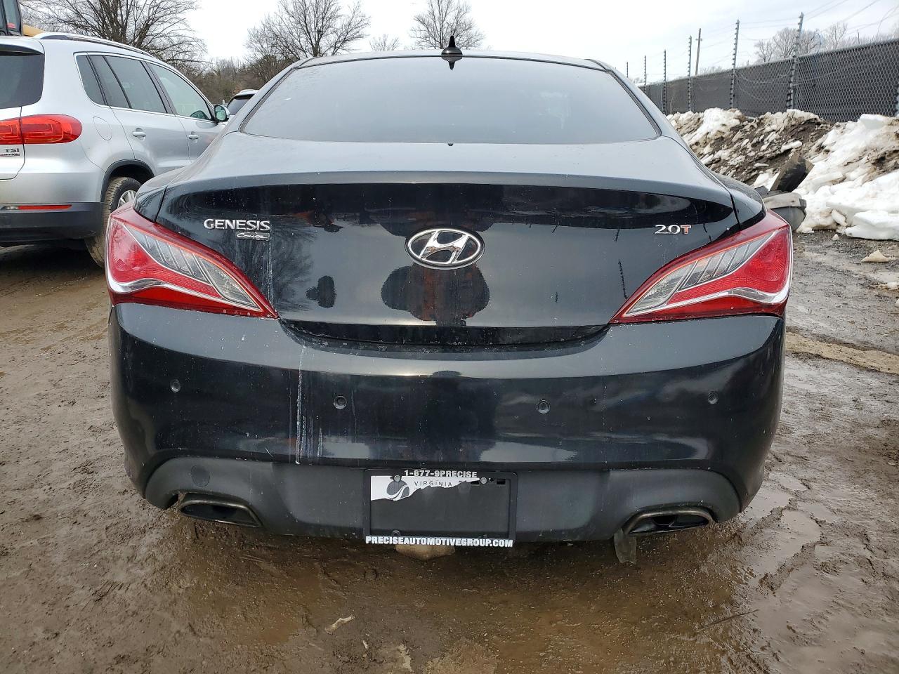 2014 Hyundai Genesis Coupe 2.0T - Фото 6