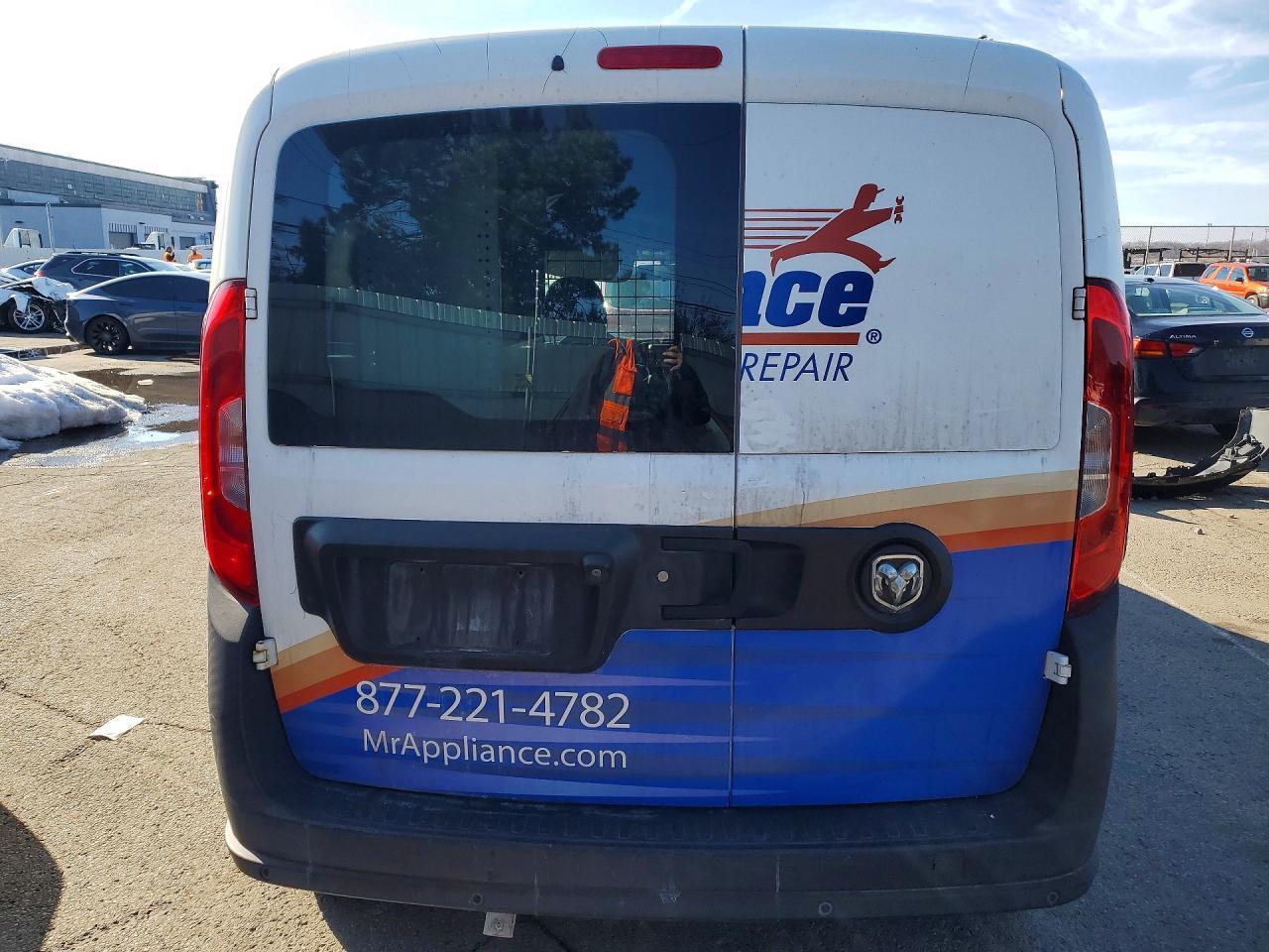 2017 Ram Promaster City Utility / Service Van - Image 6