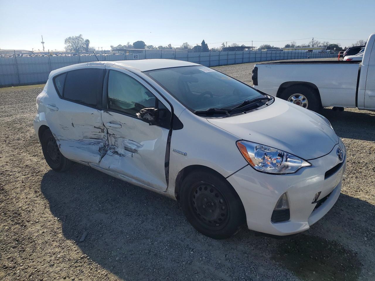 2013 Toyota Prius C - Фото 4