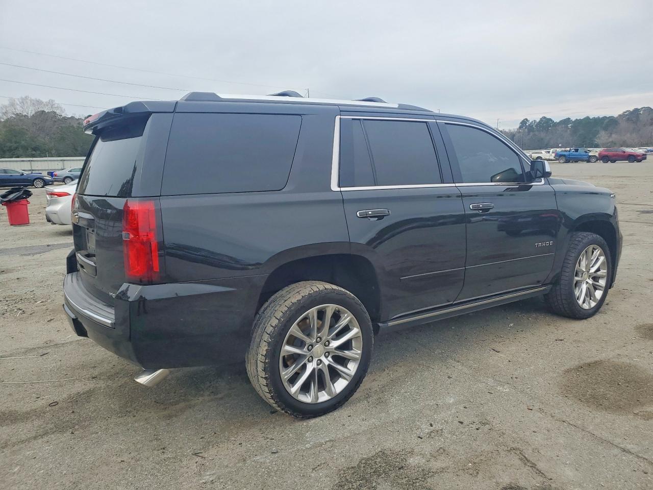 2019 Chevrolet Tahoe K1500 Premier - Фото 3