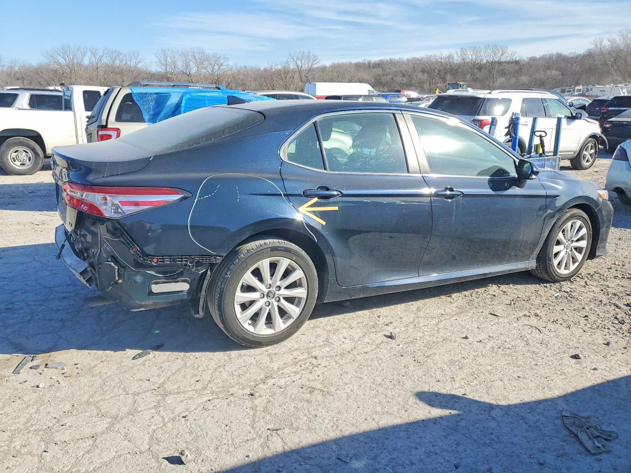 2019 Toyota Camry Le - Image 3