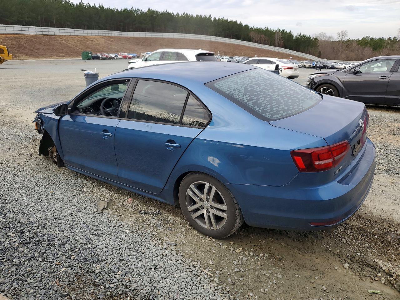 2018 Volkswagen Jetta S - Фото 2