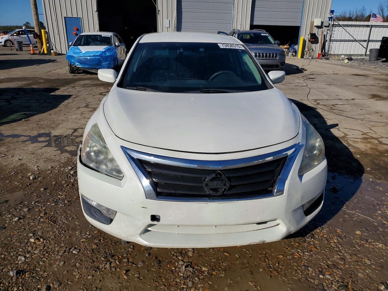 2015 Nissan Altima 2.5 - Image 5