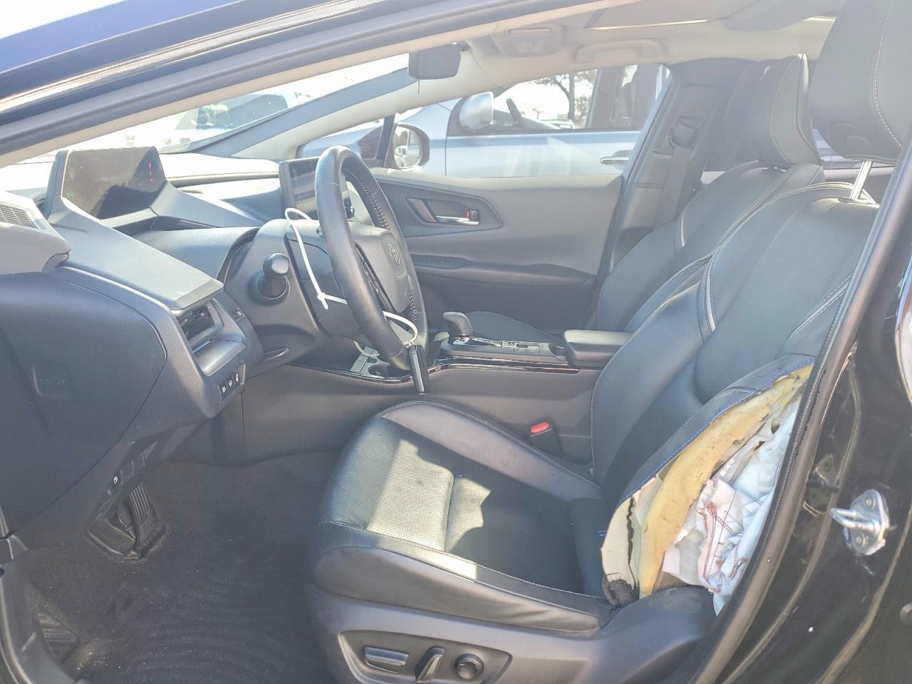 2023 Toyota Prius Le - Фото 7