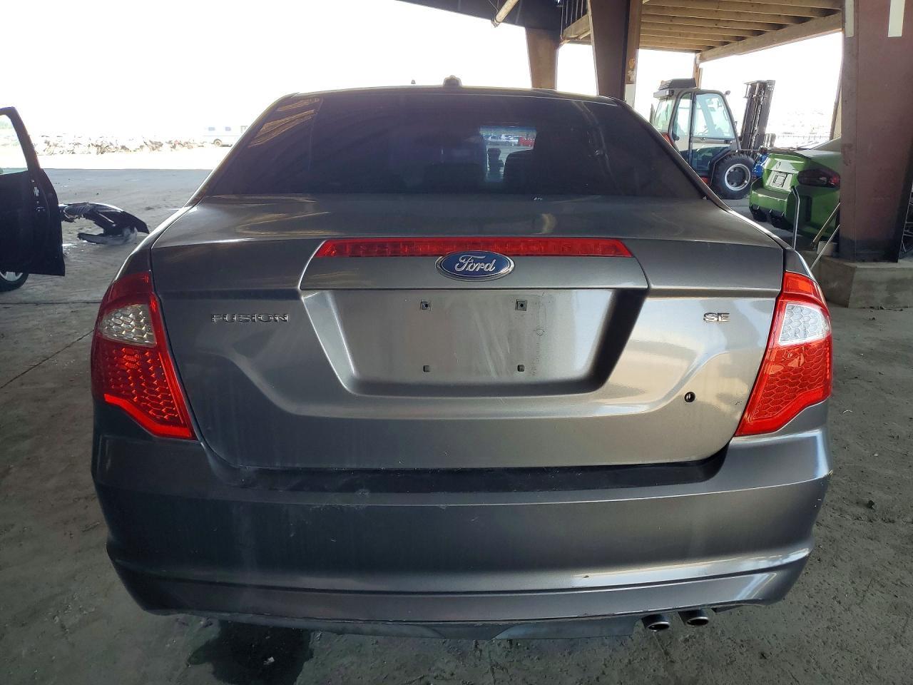 2011 Ford Fusion Se - Image 6