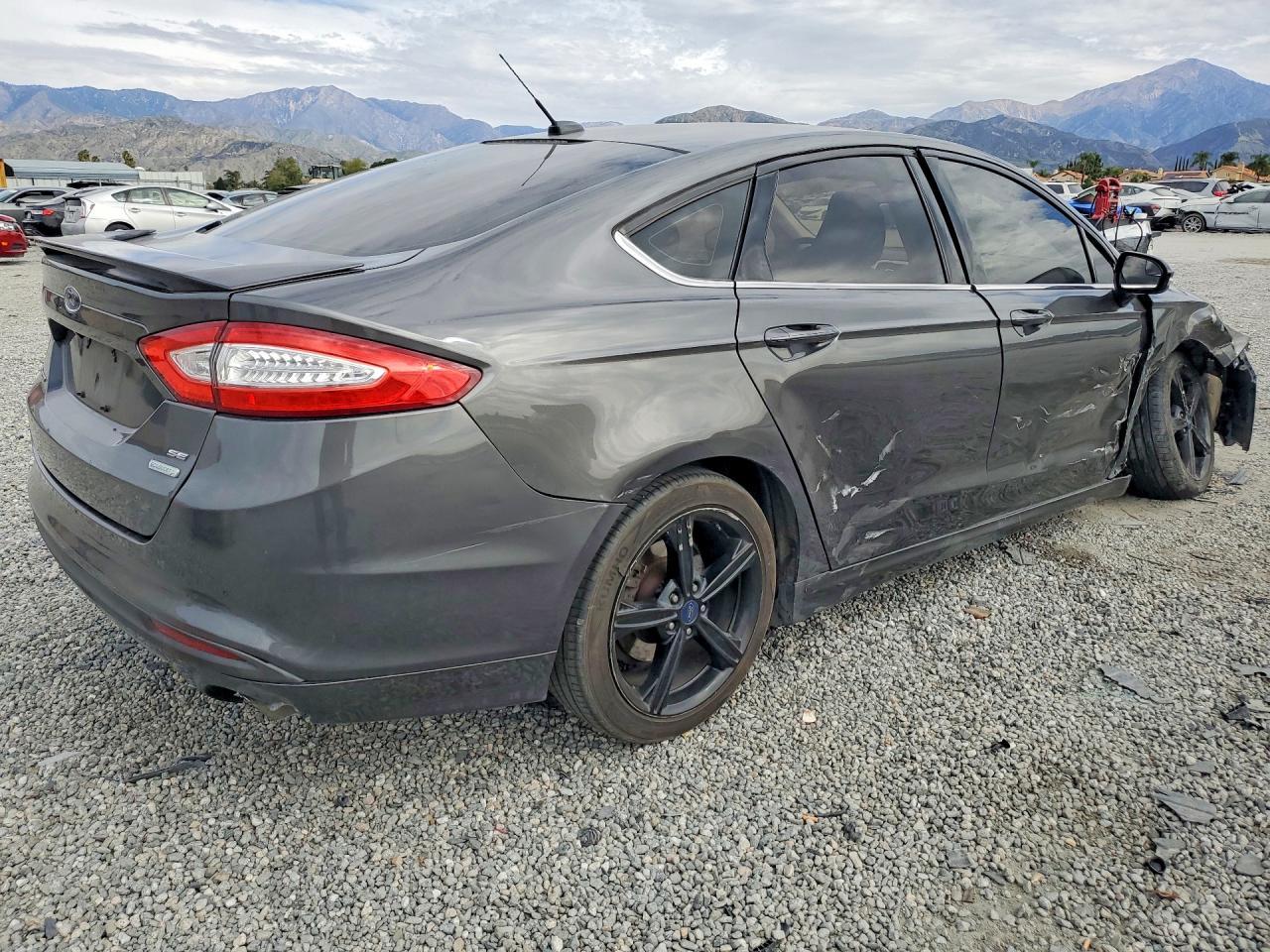 2016 Ford Fusion Se - Фото 3