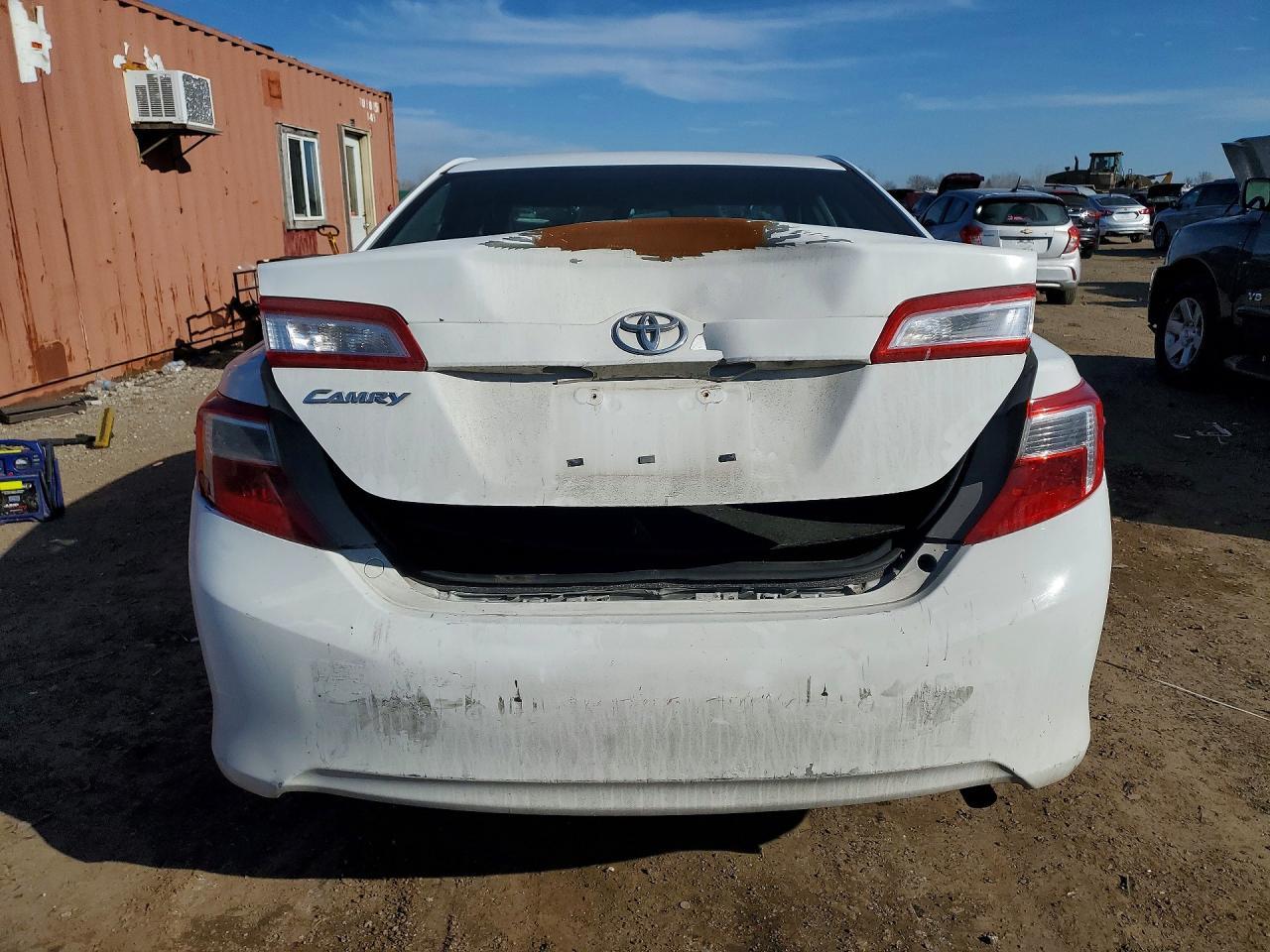 2013 Toyota Camry - Image 6