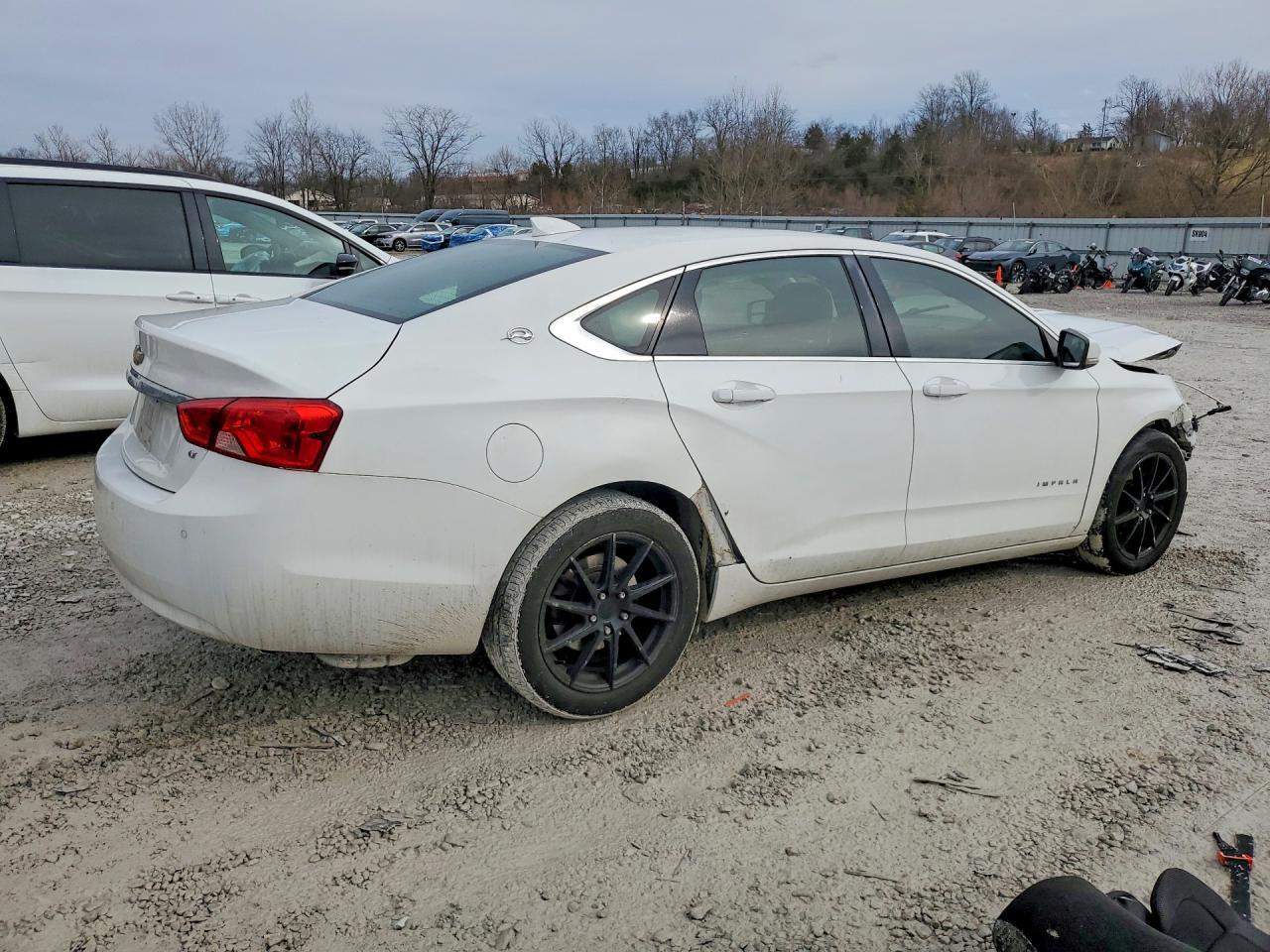 2016 Chevrolet Impala Lt - Фото 3