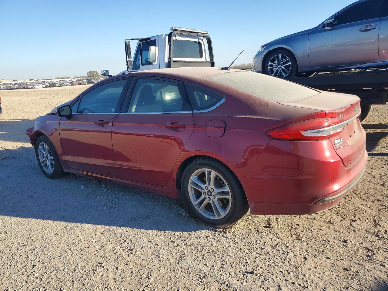 2018 Ford Fusion Se - Image 2