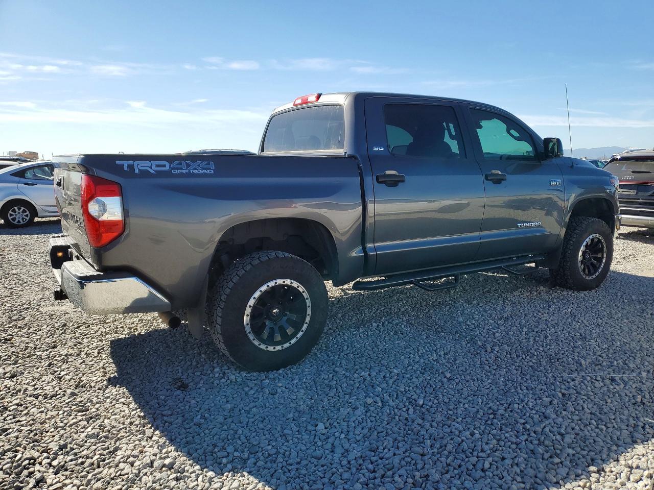 2019 Toyota Tundra Crewmax Sr5 - Image 3