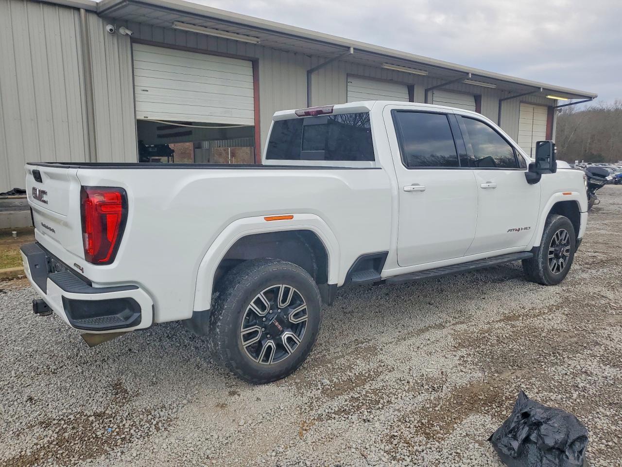2022 GMC Sierra K2500 At4 - Image 3