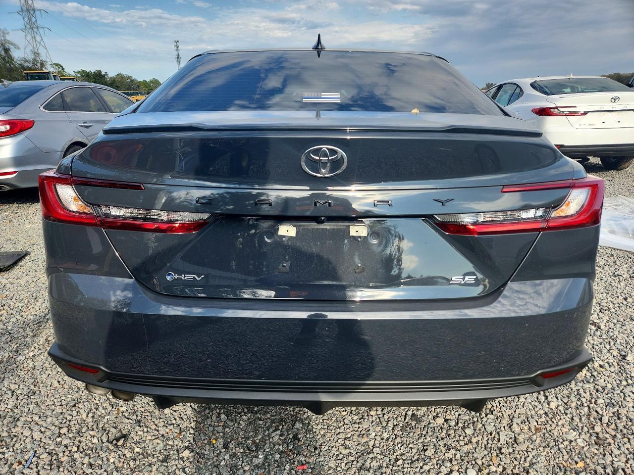 2025 Toyota Camry Xse - Фото 6