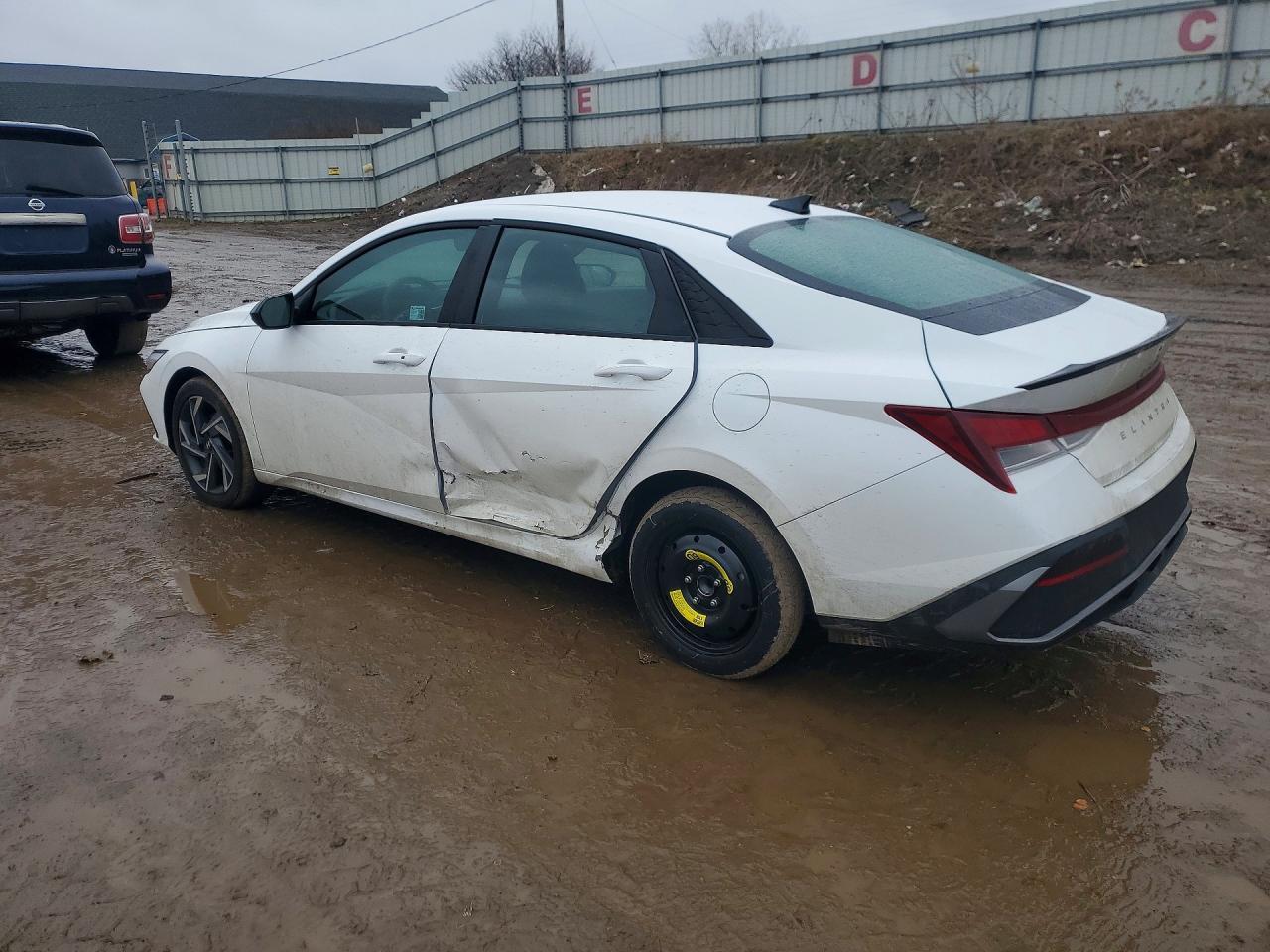 2025 Hyundai Elantra Sel Sport - Фото 2