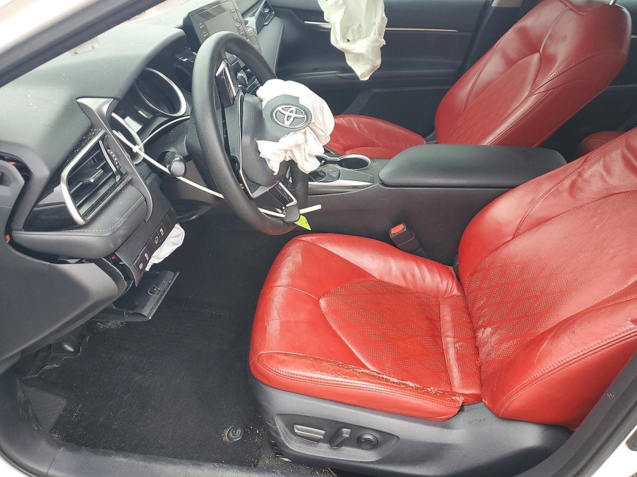 2021 Toyota Camry Le - Image 7