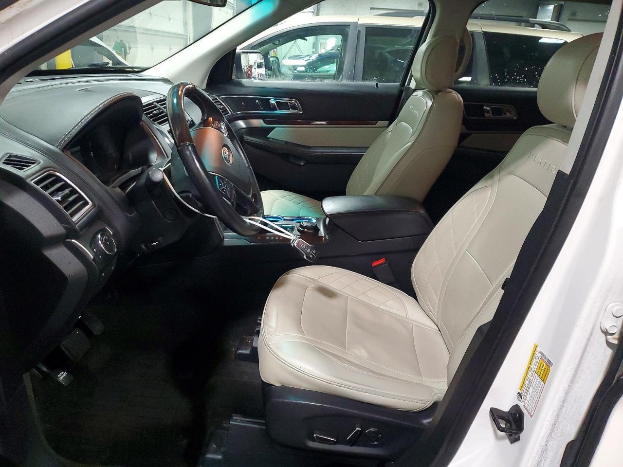 2017 Ford Explorer Platinum - Image 7