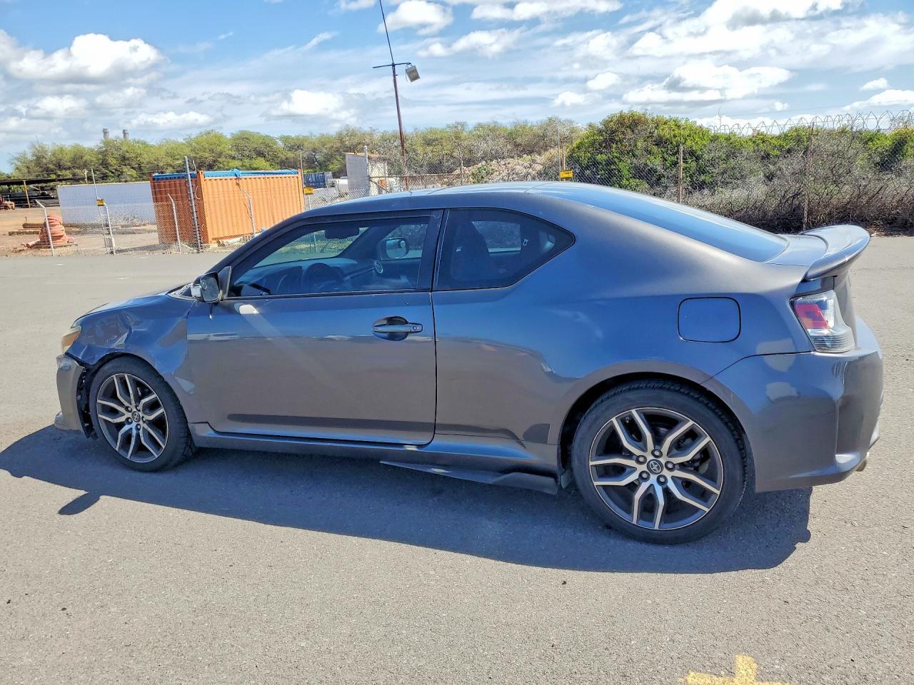 2015 Toyota Scion - Image 2