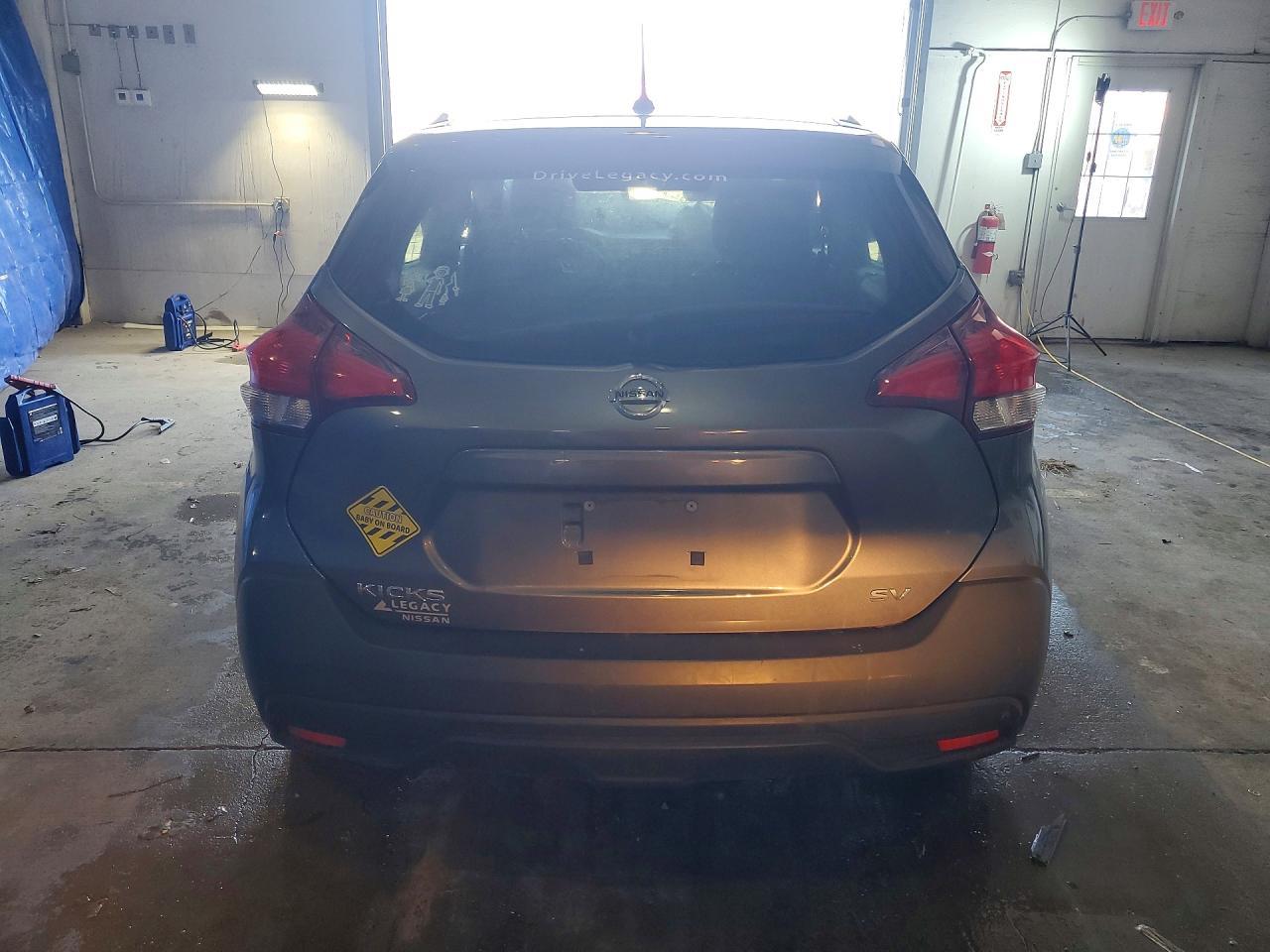2019 Nissan Kicks S - Image 6
